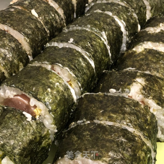 腊肠紫菜包饭的做法步调：9
