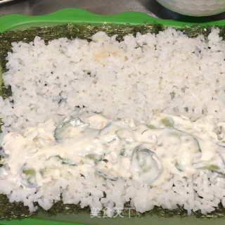 腊肠紫菜包饭的做法步调：7