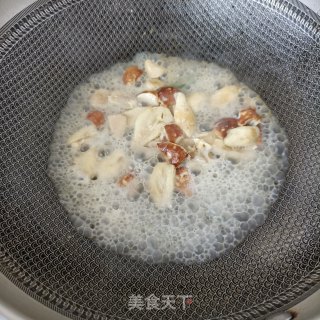 赤紧茸炒鸡胗的做法步调：5