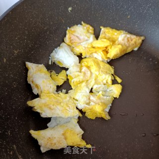 鸡蛋番茄拌莴苣老叶的做法步调：7