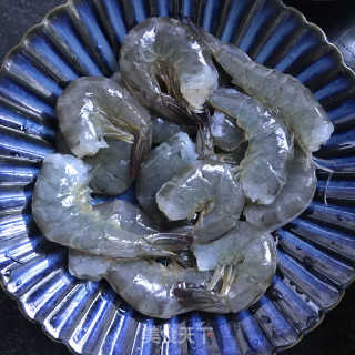 酱汁虾尾的做法步调：2