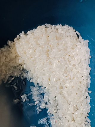虾仁蔬菜粥的做法步调：1