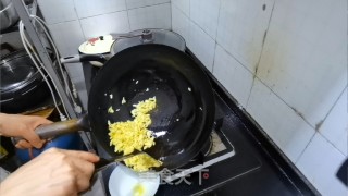 酱油蛋炒饭的做法步调：5