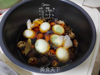 【初夏灿烂】坐夏茶叶蛋的做法步调：9