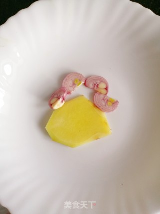 浑蒸鳕鱼的做法步调：1
