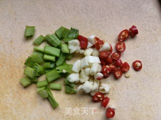 鸡毛菜苗炒鸡蛋的做法步调：5