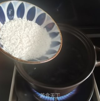 牛奶粥的做法步调：2