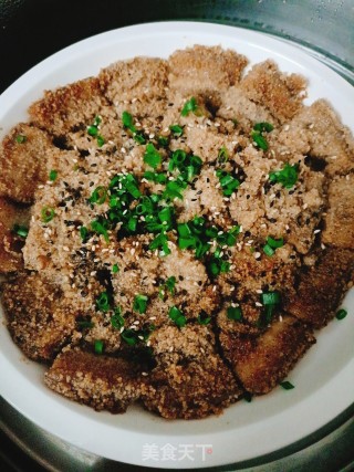 浑蒸米粉肉的做法步调：4