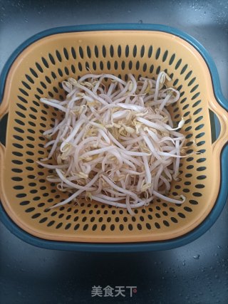 豆角五花肉焖里的做法步调：3