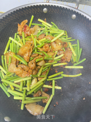 蒜苔五花肉的做法步调：6