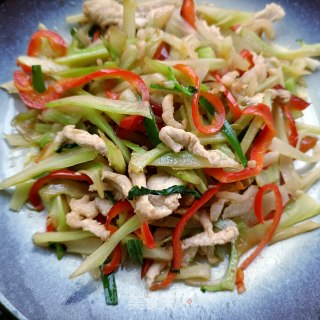 肉丝炒西兰花梗的做法步调：12