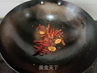喷鼻辣猪蹄的做法步调：3
