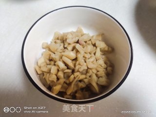 腐竹萝卜煮米粉的做法步调：2