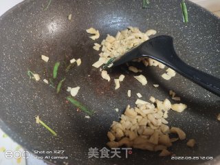 腐竹萝卜煮米粉的做法步调：4