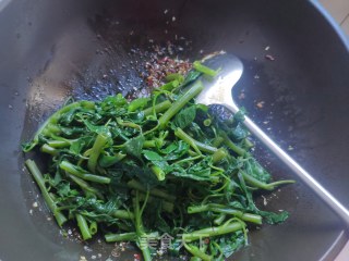 蚝油蕹菜的做法步调：6