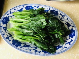 蒜子芥兰的做法步调：2