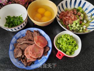 收里葱花饼的做法步调：4