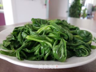 浑炒明月草的做法步调：4