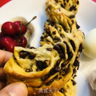 蜜豆麻花里包的做法步伐
：15