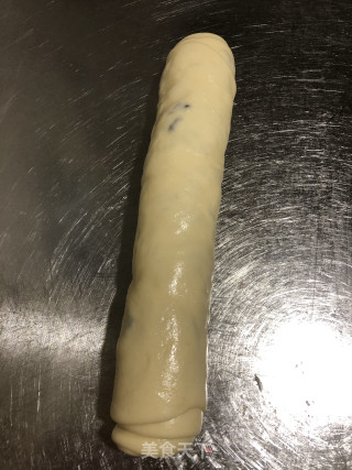 蜜豆麻花里包的做法步调：8