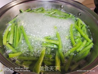 凉拌豆角的做法步调：5