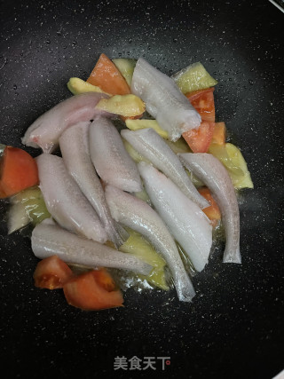 番茄咸菜豆腐鱼的做法步调：8