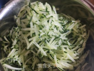 黄瓜鸡蛋火饺的做法步调：3