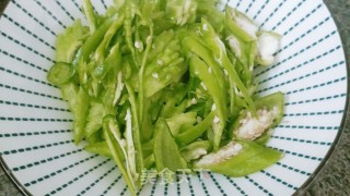 苦瓜炒蛋的做法步调：4