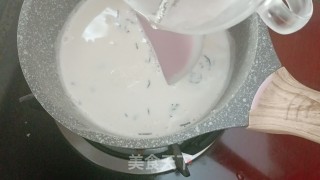 白豆烧仙草奶茶的做法步伐
：6