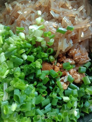 猪肉粉丝包的做法步调：4