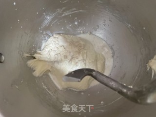 圆形死吐司里包的做法步调：6