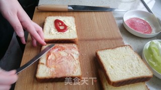 鸡蛋吐司里包的做法步伐
：18