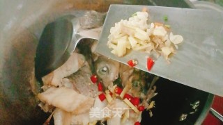 鱼头烧豆腐的做法步调：5