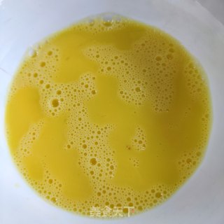 丝瓜炒鸡蛋的做法步调：2