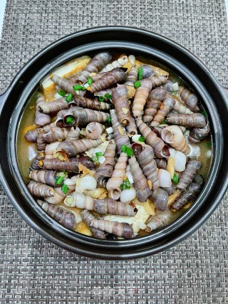 坑螺豆腐煲的做法步调：11