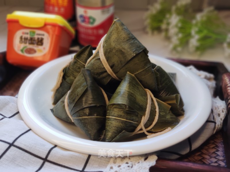 端五节必备之喷鼻菇肉粽的做法
