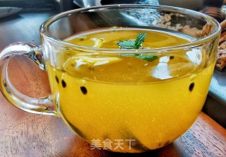 百喷鼻果柠檬饮的做法步调：10