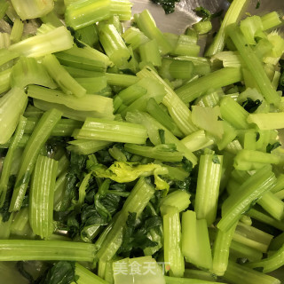芹菜火饺的做法步调：5