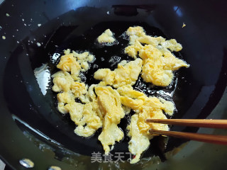 蛋炒饭的做法步调：3