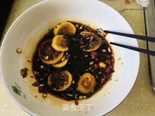 柠檬花蛤的做法步调：1