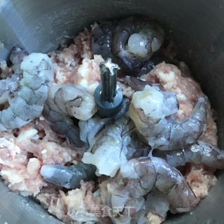 陈虾年夜肉包的做法步调：5
