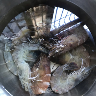 陈虾年夜肉包的做法步调：3