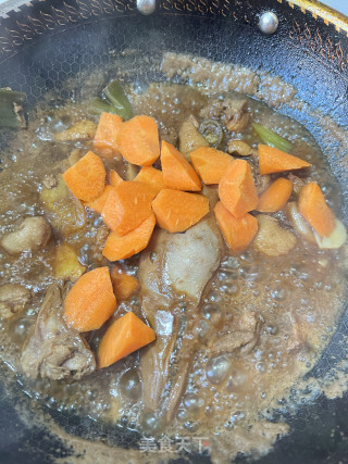 鸭腿烧胡萝卜的做法步调：8
