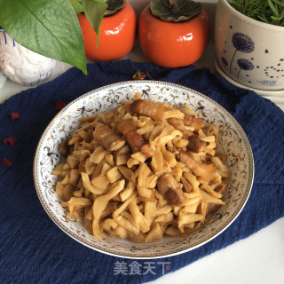 五花肉炒萝卜干的做法步调：9