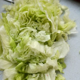 鸡蛋花死拌西死菜的做法步调：2