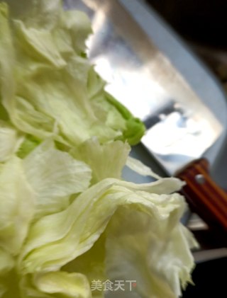 鸡蛋花死拌西死菜的做法步调：1