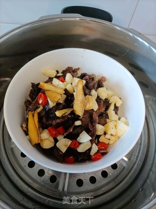 蒸腊牛肉的做法步调：7