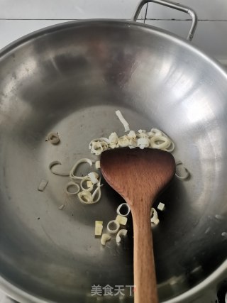牛肉辣利剑菜炒年糕的做法步调：8