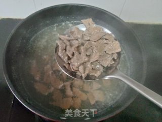 酱爆猪肝的做法步调：8