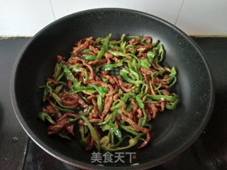 青椒牛肉丝的做法步调：8